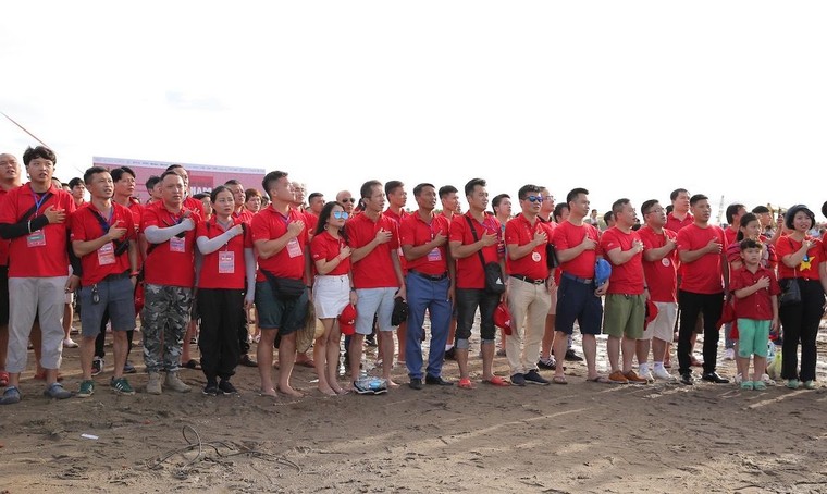 1.000 xe VinFast “chiếm sóng” sự kiện kỉ lục xếp bản đồ Việt Nam ảnh 8