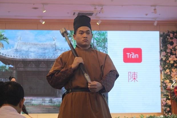 Tôn vinh cổ phục truyền thống trong ngày Di sản Văn hóa Việt Nam lần thứ IV ảnh 3