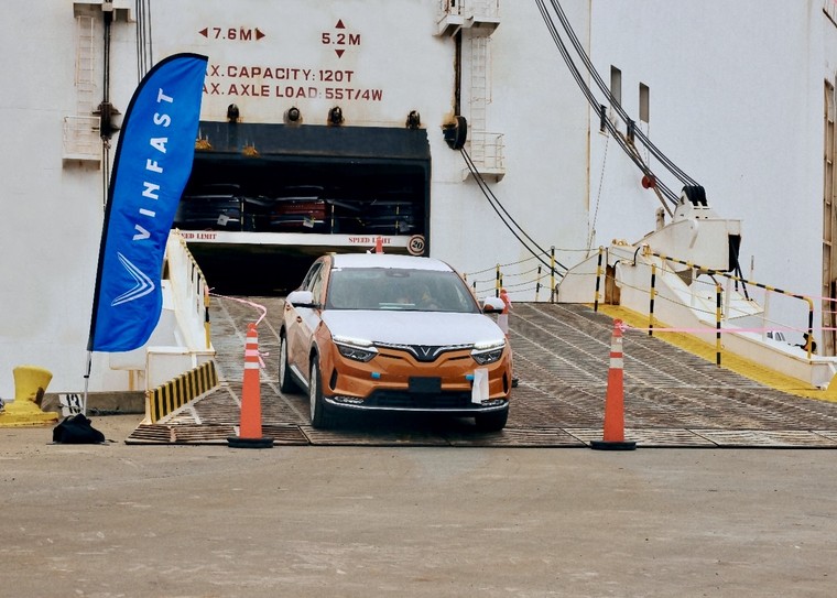 Lô xe đầu tiên cập cảng California - VinFast nhận giấy phép bán hàng tại Mỹ ảnh 3