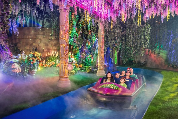 Xuyên không đón ‘Tết chất’ khắp 3 miền VinWonders ảnh 13