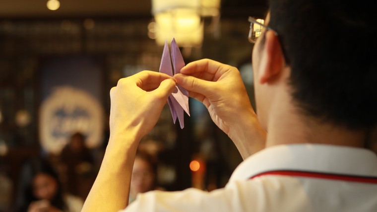 Đắm chìm trong sắc màu của giấy với sự kiện gấp giấy “Origashi Hông?” ảnh 3