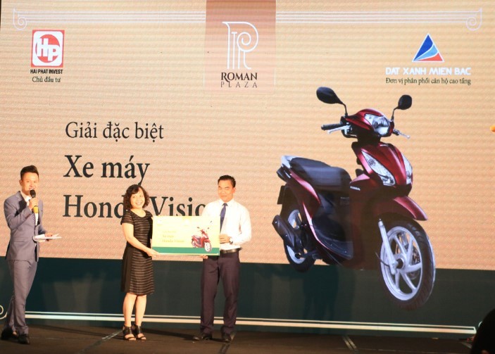 Roman Plaza ‘hút khách’, ‘sốt nhẹ’ ngày mở bán ảnh 1