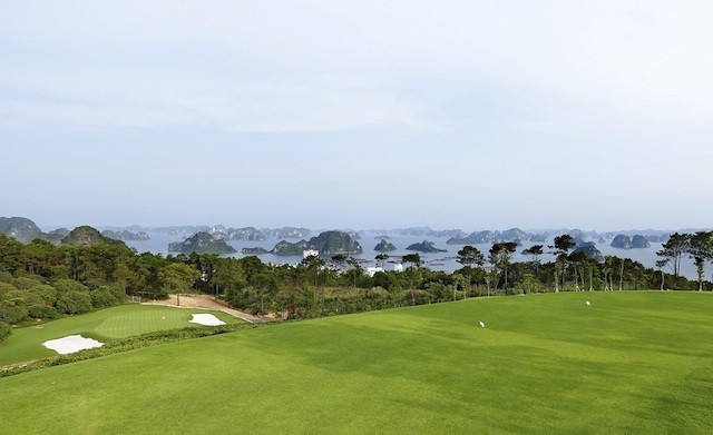 Kinh tế Quảng Ninh đổi màu từ ‘nâu’ sang ‘xanh’ nhờ BĐS nghỉ dưỡng ảnh 1