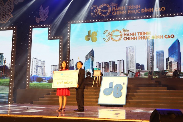 Tập đoàn Xây dựng Hòa Bình đón nhận Huân chương Lao động hạng Nhì ảnh 2