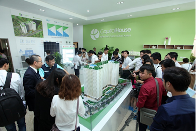 Tưng bừng quà tặng chào mừng cất nóc dự án EcoHome Phúc Lợi ảnh 1