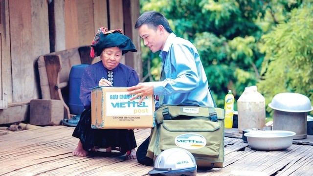 Viettel đứng đầu danh sách 500 doanh nghiệp có lợi nhuận tốt nhất 2017 ảnh 2