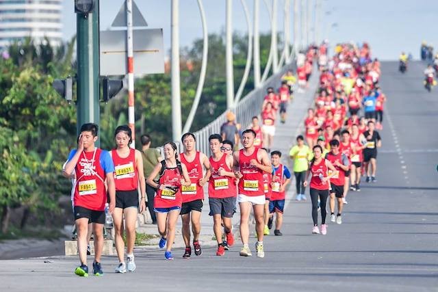 Tinh thần không giới hạn lan tỏa từ giải Marathon quốc tế TP.HCM Techcombank 2017 ảnh 2