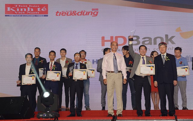 HDBank được bình chọn là Ngân hàng phục vụ doanh nghiệp vừa và nhỏ tốt nhất ảnh 1
