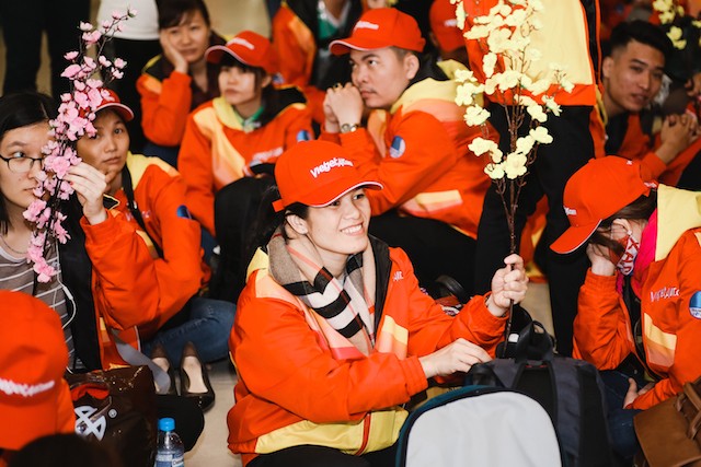 Đong đầy niềm vui Tết đoàn viên trên chuyến bay ‘chắp cánh yêu thương’ ảnh 3