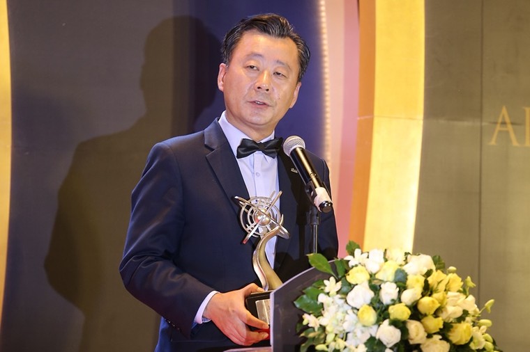 Ngân hàng Shinhan nhận giải thưởng Kinh doanh xuất sắc Châu Á 2018 ảnh 1