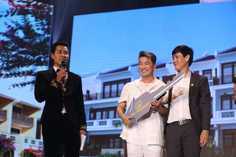 Đàm Vĩnh Hưng sở hữu biệt thự tuyệt đẹp tại HomeLand Paradise Village ảnh 1