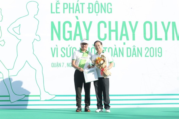 Herbalife ghi dấu năm thứ 4 đồng hành cùng ngày chạy Olympic toàn dân ảnh 1