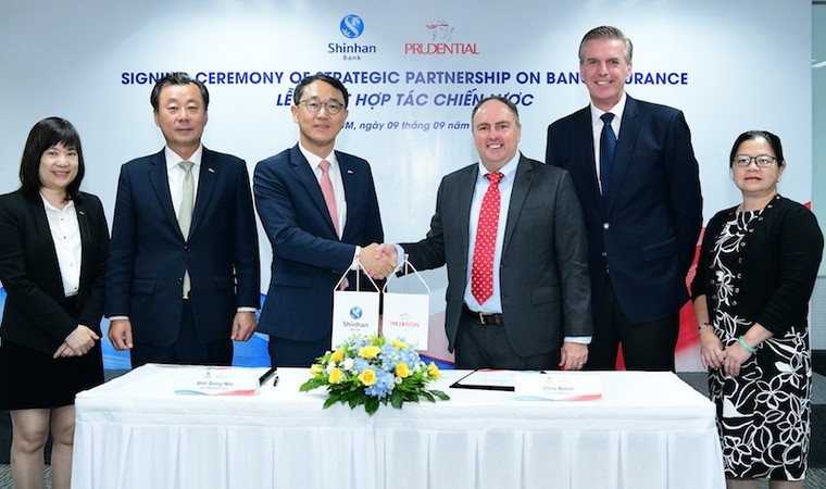 Ngân hàng Shinhan và Prudential Việt Nam ký kết hợp tác chiến lược ảnh 1