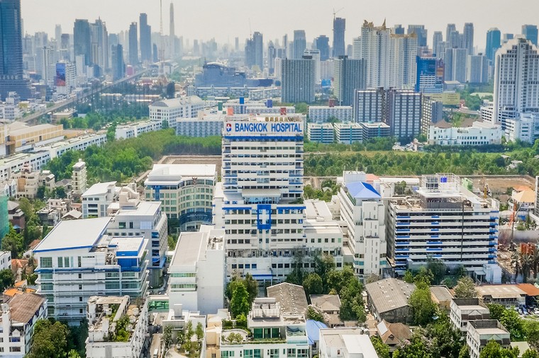 Prudential hợp tác với Tập đoàn chăm sóc sức khỏe tư nhân lớn nhất Thái Lan ảnh 2