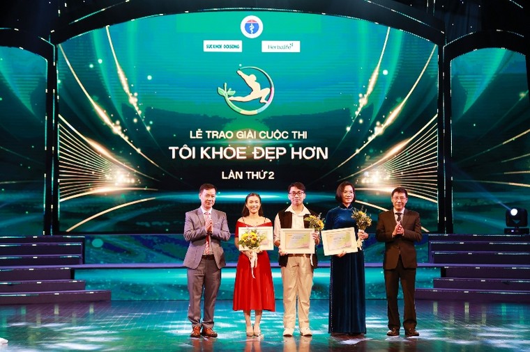 Vinh danh 12 câu chuyện truyền cảm hứng nhất cuộc thi “Tôi Khỏe Đẹp Hơn” ảnh 3