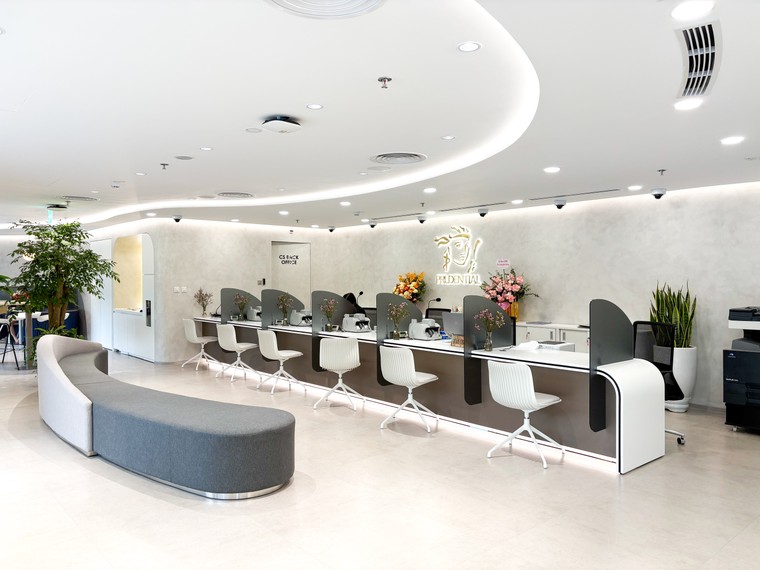 Prudential nhân rộng mô hình trung tâm chăm sóc khách hàng mới tại Lotte Tây Hồ ảnh 3