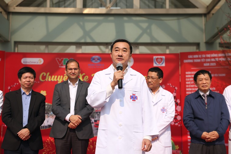 AstraZeneca đồng hành cùng Quỹ Ngày Mai Tươi Sáng mang yêu thương đến với bệnh nhân ung thư ảnh 3