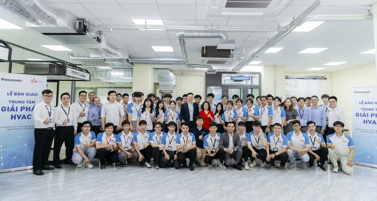 Panasonic bàn giao Trung tâm giải pháp HVAC cho Trường Đại học Công nghiệp TP.HCM ảnh 4