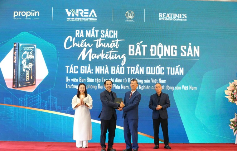 Ra mắt sách “Chiến thuật Marketing Bất động sản”: Cẩm nang thực chiến cho doanh nghiệp ảnh 3
