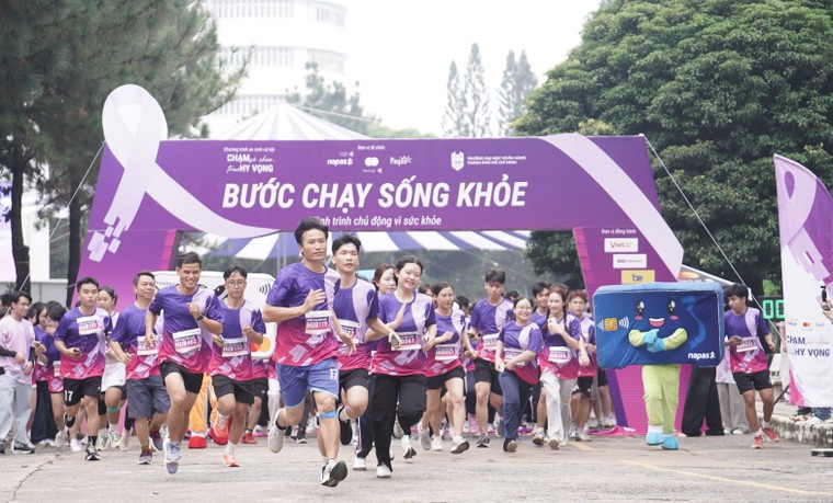 Napas, Mastercard và Payoo trao tặng gói tầm soát ung thư và xét nghiệm HPV cho phụ nữ yếu thế ảnh 3