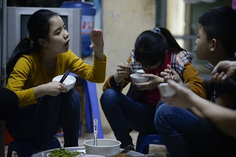 Tuổi thơ im lặng ảnh 1