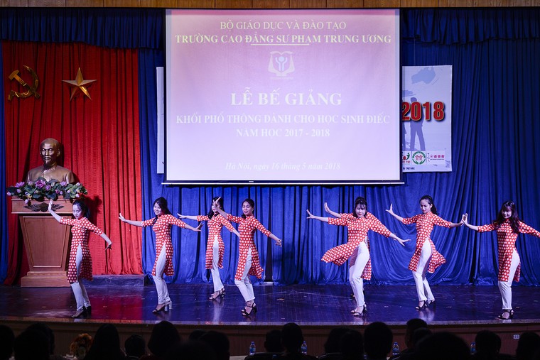 Tuổi thơ im lặng ảnh 5