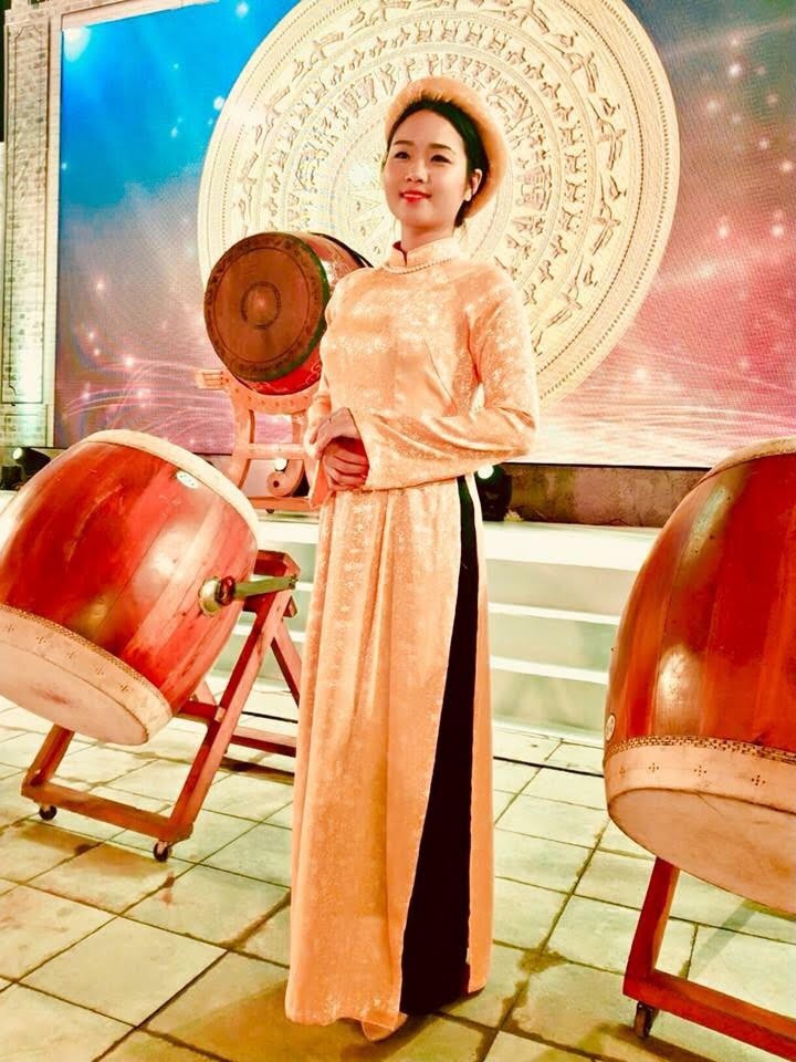 Đào nương sợ bố và tuổi thơ sống cùng lối phách hàng hoa ảnh 4