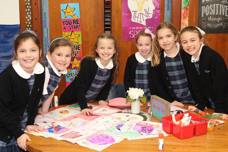 Hai mặt của đồng phục trường học ảnh 3