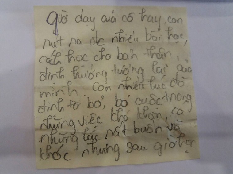 Từ nhân viên bán căng tin thành hiệu trưởng ​ ảnh 1