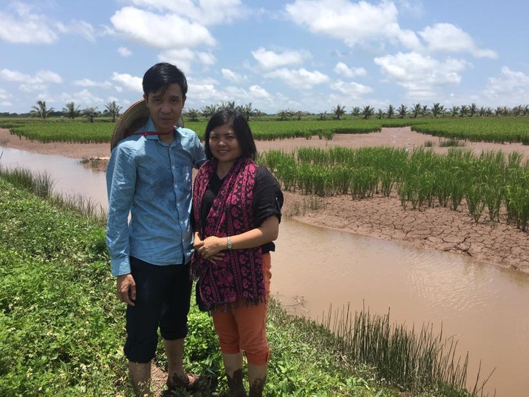 Đi tìm 'hạt ngọc vàng' trên những cánh đồng rươi ảnh 3