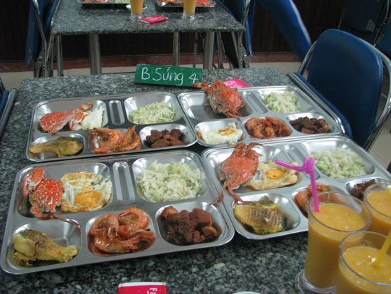 Công trình thể thao nghìn tỷ và bữa ăn 290 nghìn/ngày ảnh 5