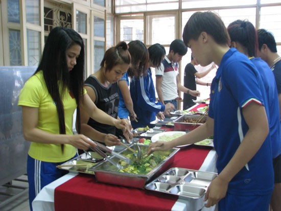 Công trình thể thao nghìn tỷ và bữa ăn 290 nghìn/ngày ảnh 6