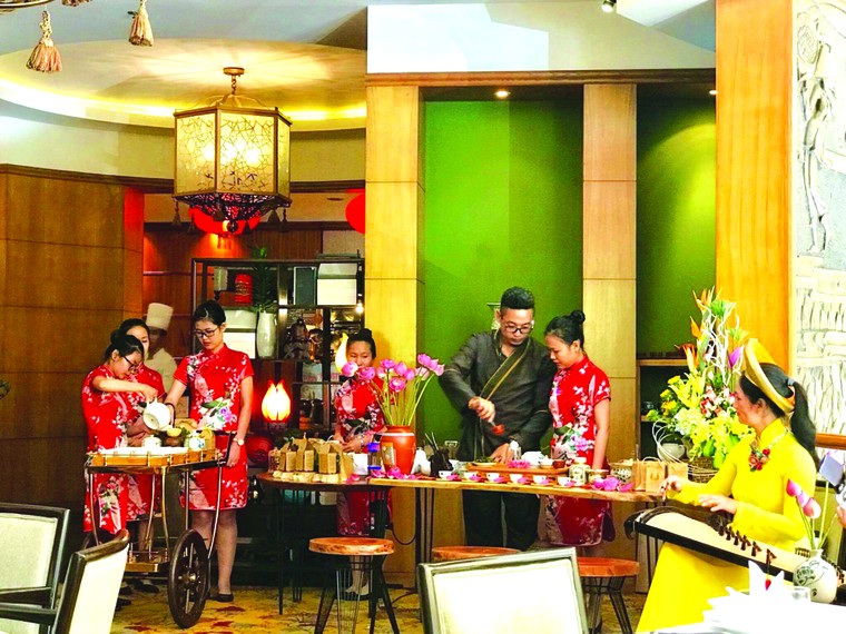 Uống trà cùng ai? ảnh 5