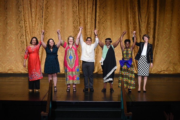 Nữ anh hùng vì môi trường xanh ảnh 2