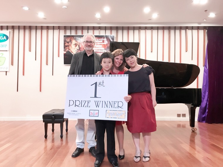 Đi tìm bí quyết giỏi ‘toàn tập’ của cậu bé học 2 trường ảnh 1