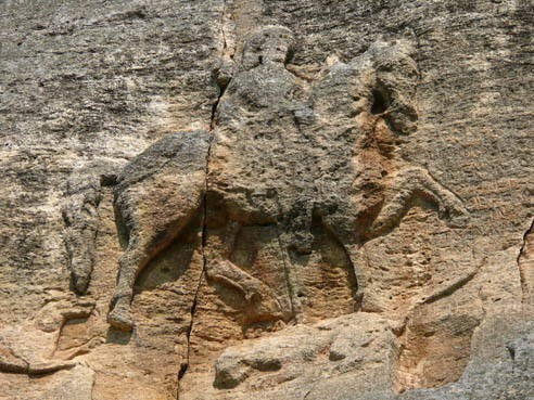 Kỵ sĩ Madara - dấu ấn nghệ thuật trung cổ châu Âu ảnh 4