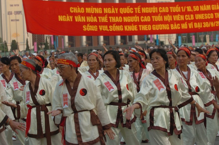 Thái cực Trường sinh đạo, từ môn võ lạ lùng đến bài tập 'quốc dân' ảnh 4