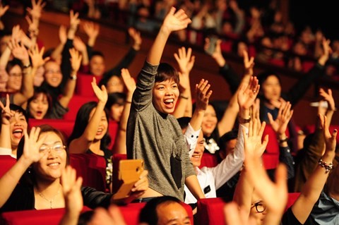 Thomas Anders của Modern Talking khiến khán giả Việt ‘phát cuồng’ ảnh 2