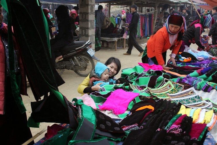 Chợ lùi: độc đáo Hà Giang ảnh 3