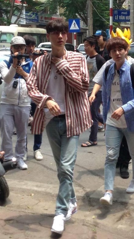 Dàn sao Hàn 'Tân Tây Du Ký' đến Hà Nội quay tại quán 'bún chả Obama'? ảnh 1