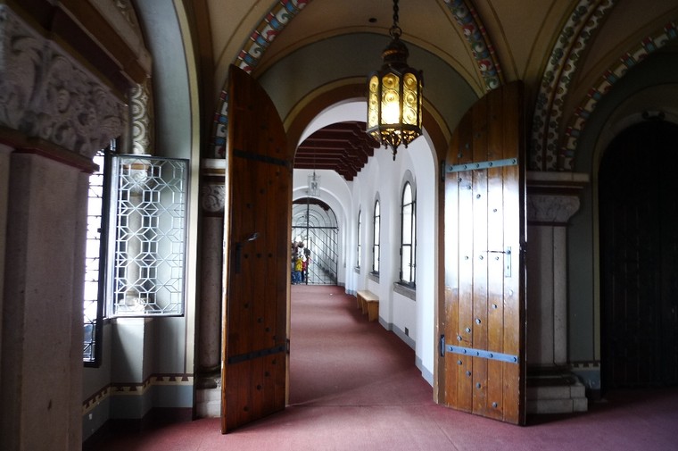 Neuschwanstein - lâu đài trong truyện cổ tích ảnh 4