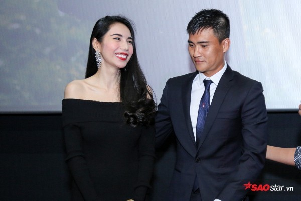 Công Vinh thừa nhận luôn là người chịu thiệt trong gia đình để Thuỷ Tiên hạnh phúc ảnh 1