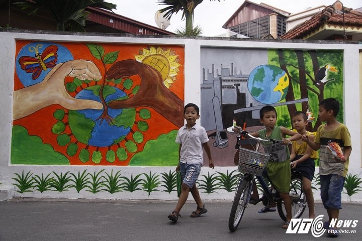 Con đường bích họa thứ hai Việt Nam "bừng sáng" ở Đan Phượng, Hà Nội ảnh 6