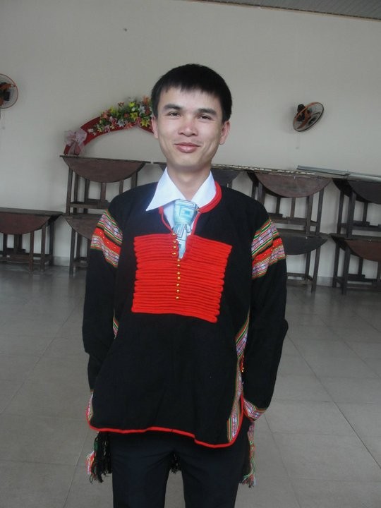 Bỏ ghế trưởng phòng ở Sở Công thương để về quê bán gà ảnh 2