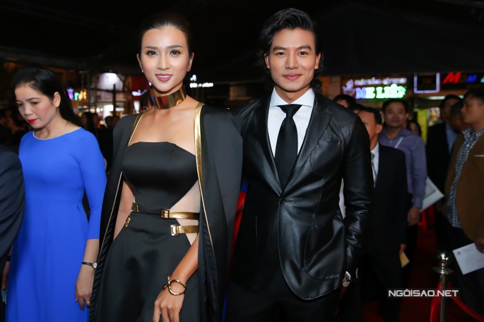 Dàn sao Việt sóng bước thảm đỏ khai mạc Liên hoan phim tại Đà Nẵng ảnh 7
