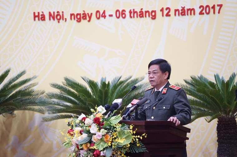 Áp lực về bến bãi đỗ xe ở Hà Nội ngày càng quá tải ảnh 1