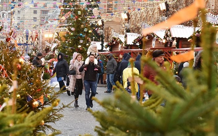 Đang tu sửa, tháp đồng hồ Bigben vẫn đổ chuông đón năm mới 2018 ảnh 1