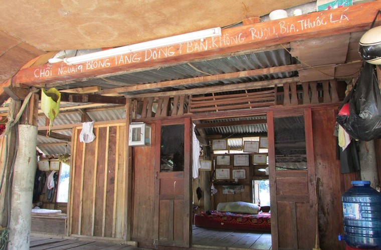 Kỳ lạ người đàn ông làm chủ tịch hội phụ nữ ảnh 1