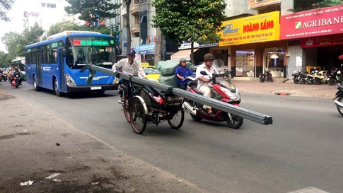 Xe 'thần chết' vẫn tung hoành trên phố ảnh 1