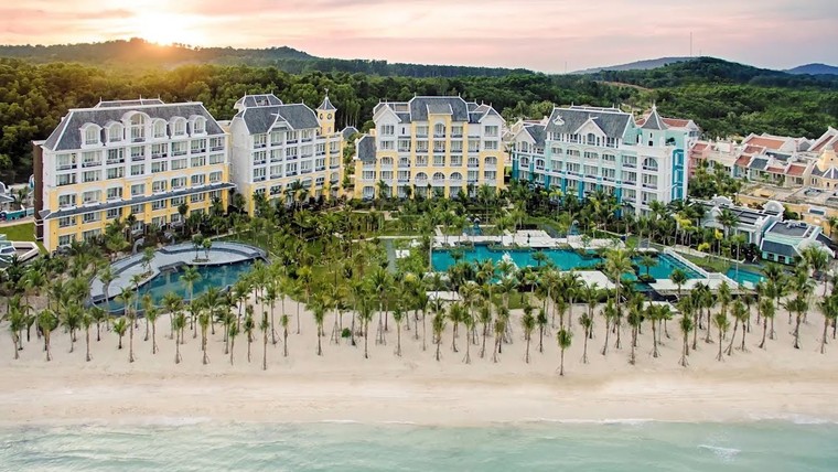 Một tuần nghỉ dưỡng sang chảnh tại JW Marriott Phu Quoc Emerald Bay đang chờ U23 Việt Nam ảnh 1